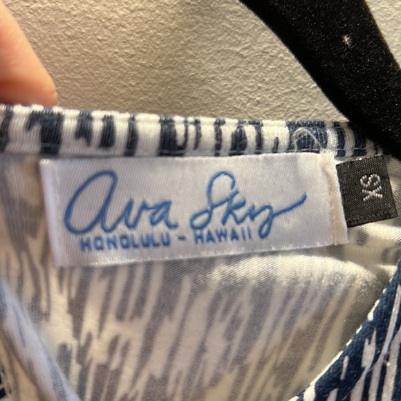 AVA SKY dress - Picture 3 of 3